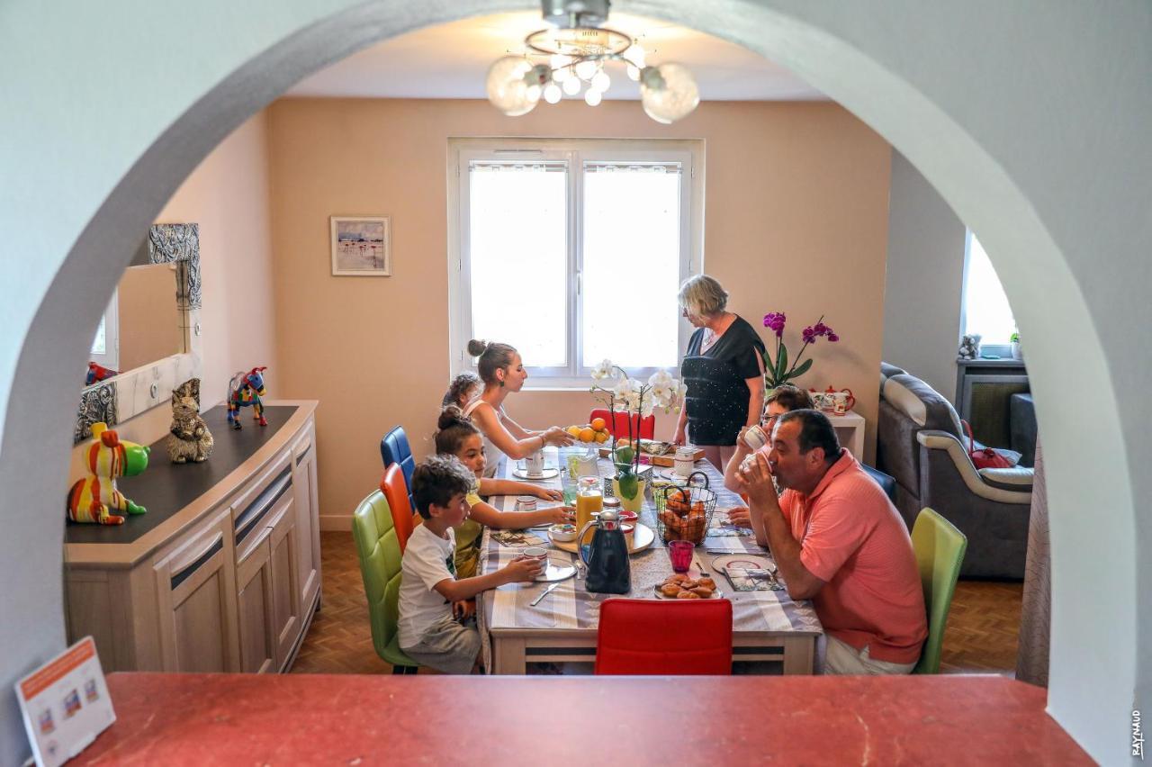 Le Nid De L'Ecureuil Bed and Breakfast Brens  Buitenkant foto
